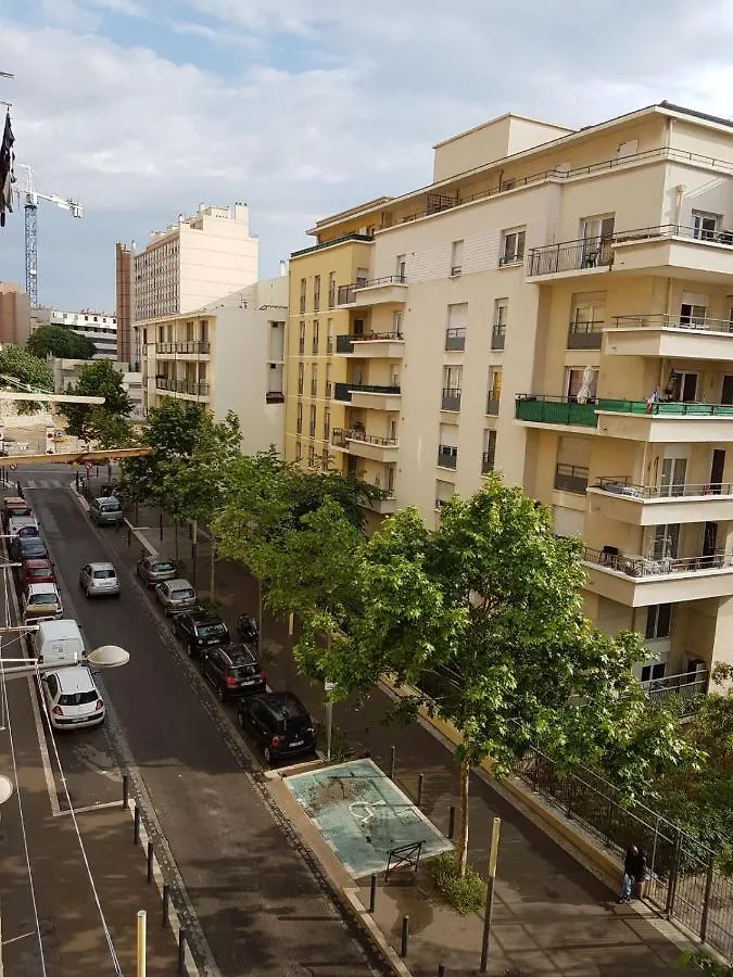 Magnifique Appartement 3 pièces Joliette Marseille PARKING PRIVATIF