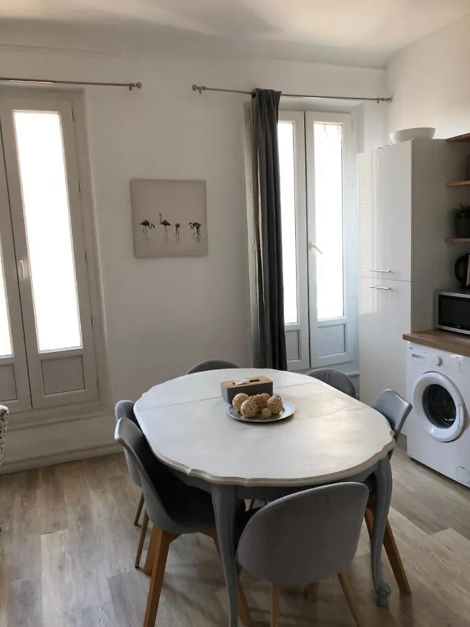 Magnifique Appartement 3 pièces Joliette Marseille PARKING PRIVATIF