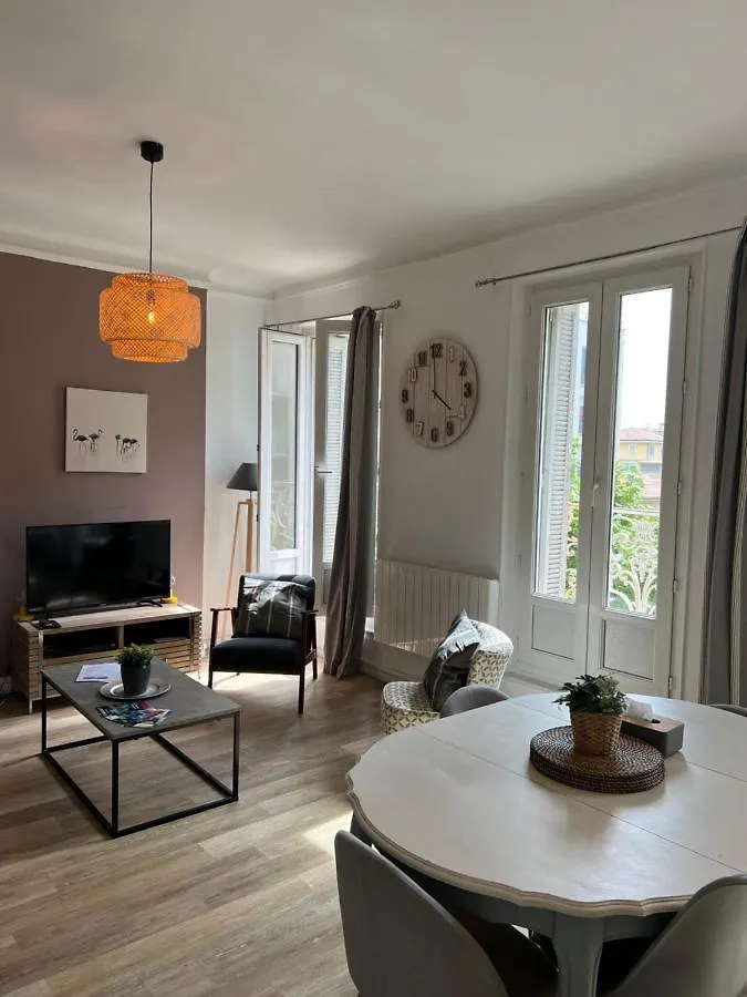 Magnifique Appartement 3 pièces Joliette Marseille PARKING PRIVATIF 0*,  France